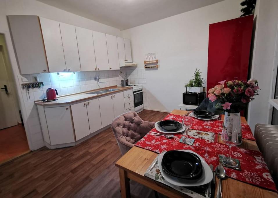 Cely Apartman Podlesi 54M2 S Dvema Balkony A S Novou Manzelskou Posteli, Zatim Neni Na Fotkach Apartment Brno Exterior photo